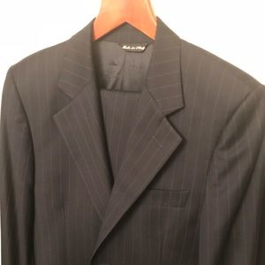 38R Zanieri Suit made in Italy. Flawless 2 button.